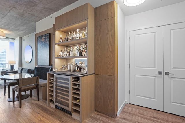 360 Nueces ST 3904, Austin, TX 78701