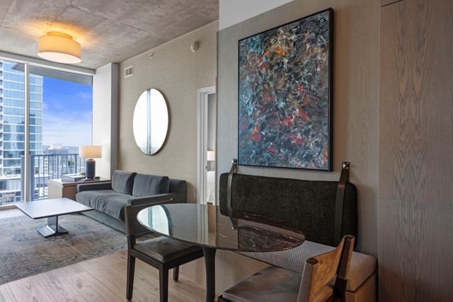 360 Nueces ST 3904, Austin, TX 78701