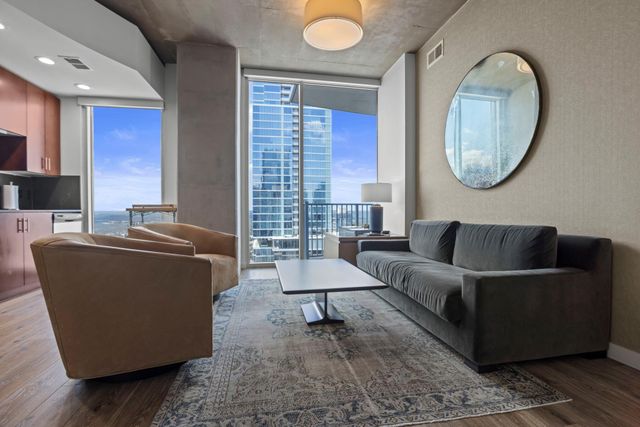 360 Nueces ST 3904, Austin, TX 78701