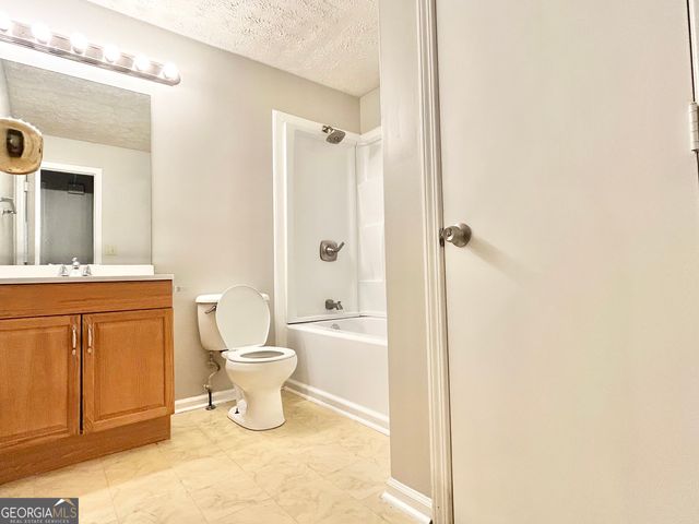 5955 Sutton Place, Douglasville, GA 30135