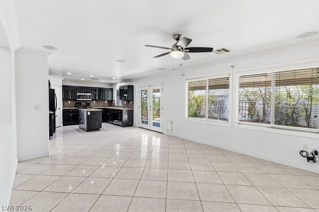 10143 Canyon Hills Avenue, Las Vegas, NV 89148