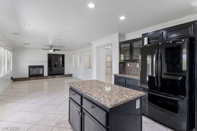 10143 Canyon Hills Avenue, Las Vegas, NV 89148