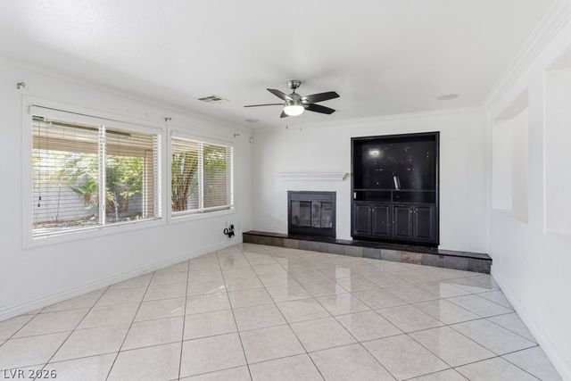 10143 Canyon Hills Avenue, Las Vegas, NV 89148
