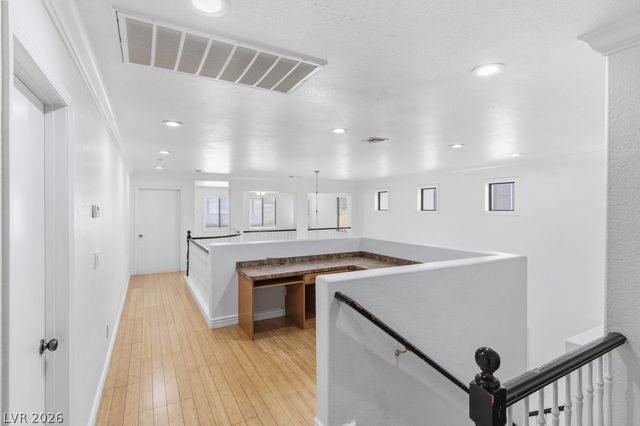 10143 Canyon Hills Avenue, Las Vegas, NV 89148