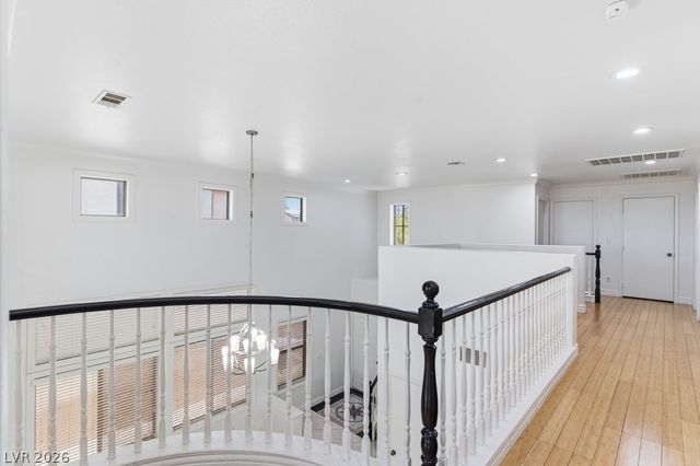 10143 Canyon Hills Avenue, Las Vegas, NV 89148