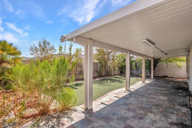 10143 Canyon Hills Avenue, Las Vegas, NV 89148