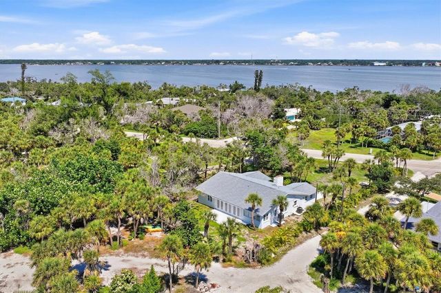 3050 N BEACH ROAD, Englewood, FL 34223