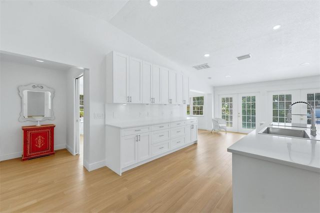 3050 N BEACH ROAD, Englewood, FL 34223