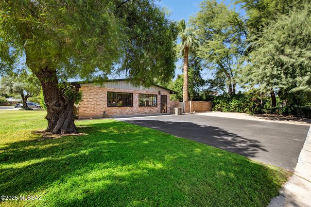 2917 E Hardy Place, Tucson, AZ 85716