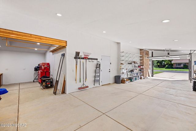 2917 E Hardy Place, Tucson, AZ 85716