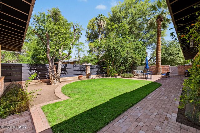 2917 E Hardy Place, Tucson, AZ 85716