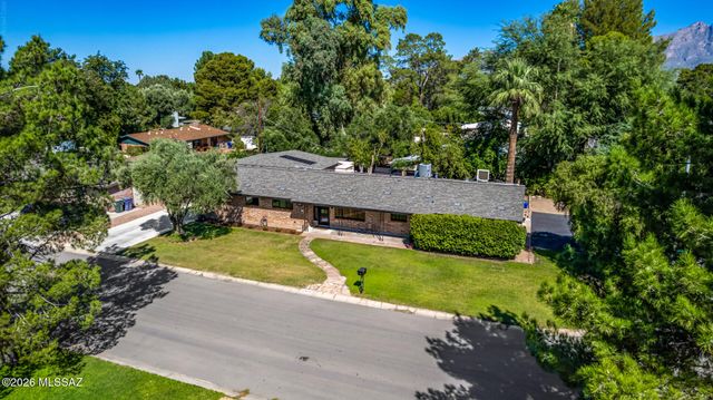2917 E Hardy Place, Tucson, AZ 85716