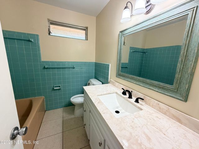 1806 MEMORY Lane, Jacksonville, FL 32210