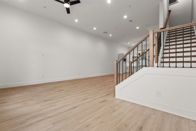 2203 Hondo Avenue 205, Dallas, TX 75219