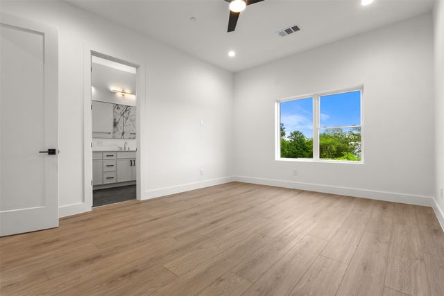 2203 Hondo Avenue 205, Dallas, TX 75219