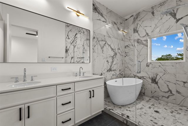 2203 Hondo Avenue 205, Dallas, TX 75219