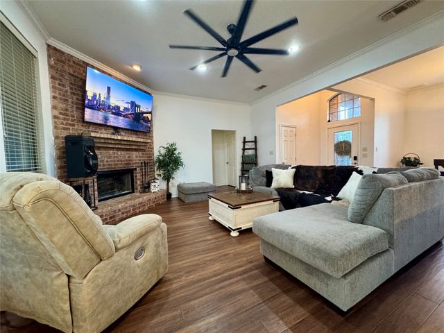 2942 Meandering Way, Granbury, TX 76049