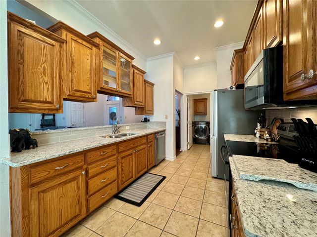 2942 Meandering Way, Granbury, TX 76049