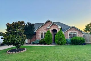 2942 Meandering Way, Granbury, TX 76049