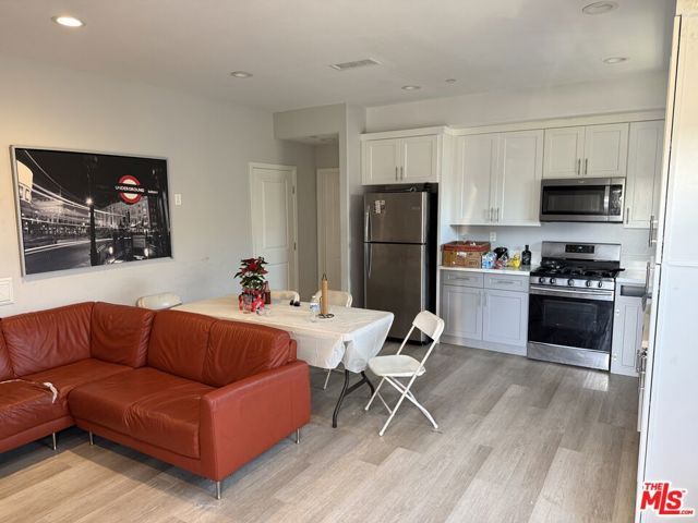 2531 Folsom Street, Los Angeles, CA 90033