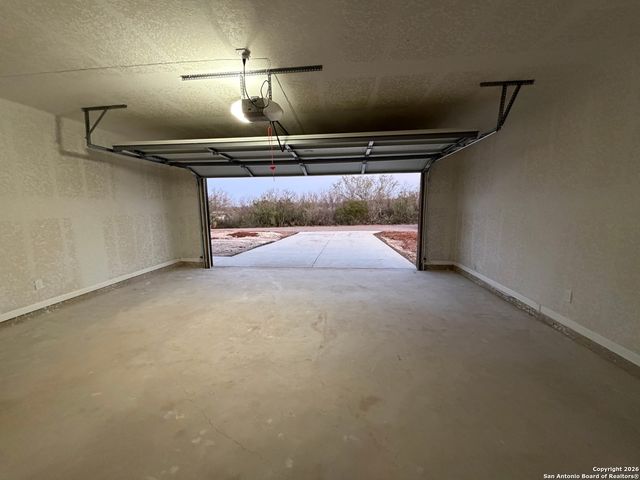 335 CR 1643 Clearview Drive, Moore, TX 78057