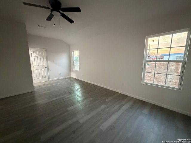 335 CR 1643 Clearview Drive, Moore, TX 78057