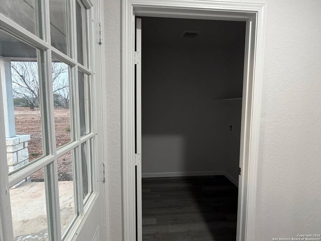 335 CR 1643 Clearview Drive, Moore, TX 78057