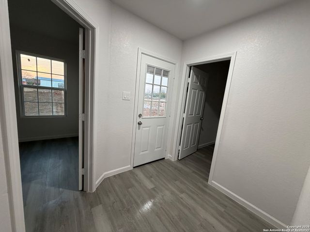 335 CR 1643 Clearview Drive, Moore, TX 78057