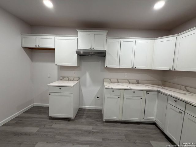 335 CR 1643 Clearview Drive, Moore, TX 78057