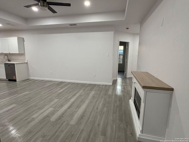 335 CR 1643 Clearview Drive, Moore, TX 78057