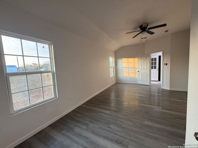 335 CR 1643 Clearview Drive, Moore, TX 78057