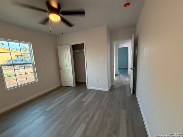 335 CR 1643 Clearview Drive, Moore, TX 78057