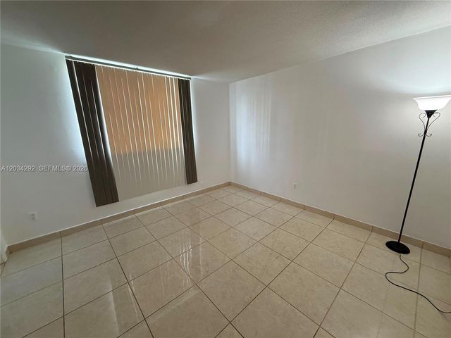1800 79th St Cswy A202, North Bay Village, FL 33141