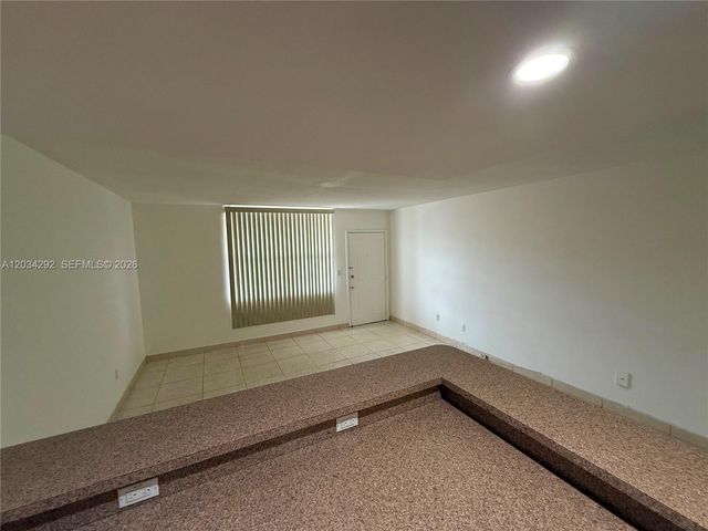 1800 79th St Cswy A202, North Bay Village, FL 33141