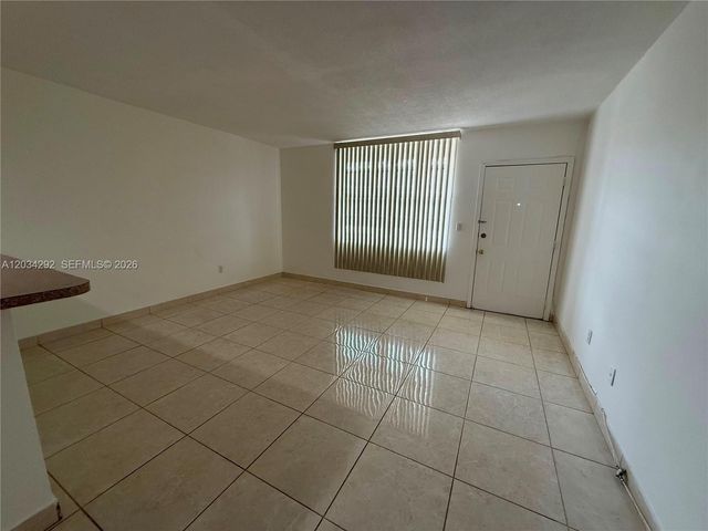 1800 79th St Cswy A202, North Bay Village, FL 33141