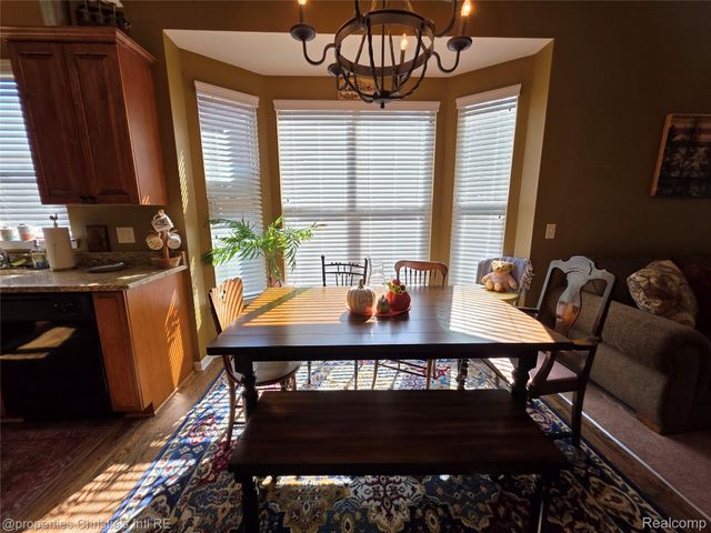 41321 Chestnut Drive, Clinton Charter Township, MI 48038