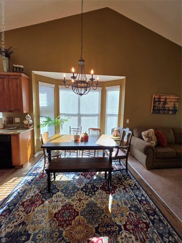 41321 Chestnut Drive, Clinton Charter Township, MI 48038