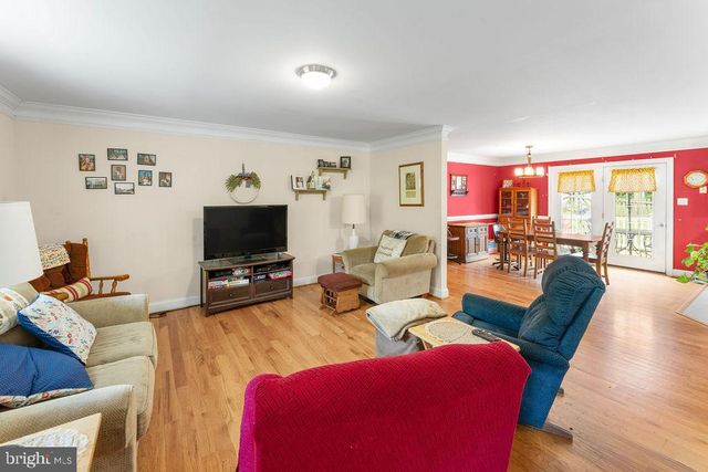 8160 NORTHWESTERN PIKE, Gore, VA 22637