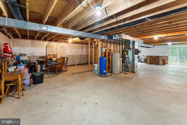 8160 NORTHWESTERN PIKE, Gore, VA 22637