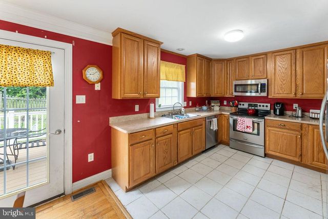 8160 NORTHWESTERN PIKE, Gore, VA 22637