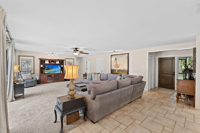 11001 SW Hawkview Circle, Stuart, FL 34997