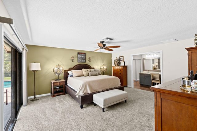 11001 SW Hawkview Circle, Stuart, FL 34997