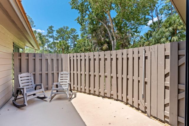 11001 SW Hawkview Circle, Stuart, FL 34997