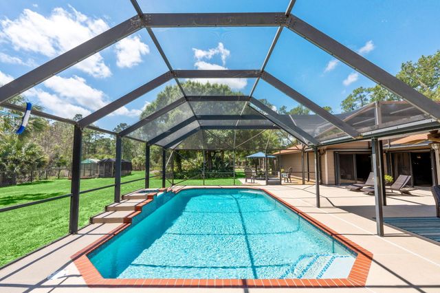 11001 SW Hawkview Circle, Stuart, FL 34997