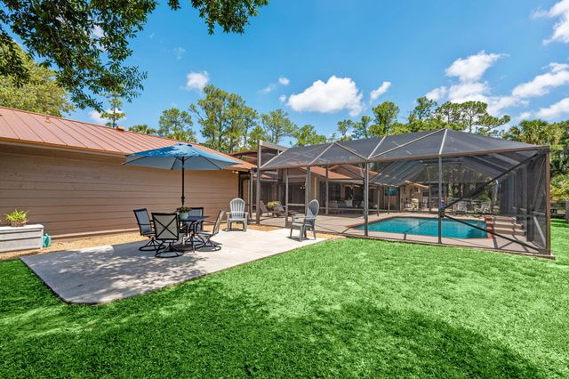 11001 SW Hawkview Circle, Stuart, FL 34997