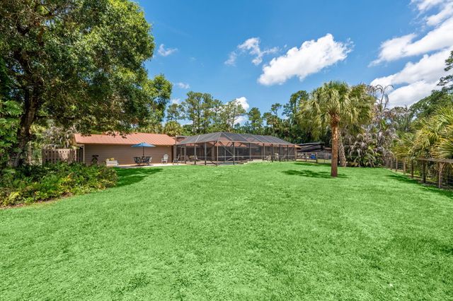 11001 SW Hawkview Circle, Stuart, FL 34997