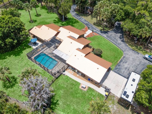 11001 SW Hawkview Circle, Stuart, FL 34997