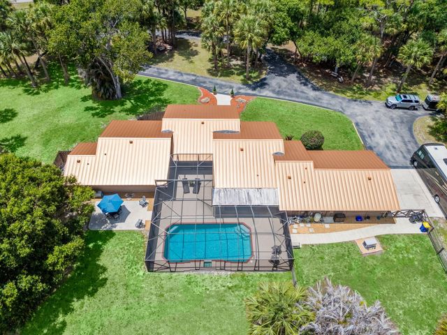 11001 SW Hawkview Circle, Stuart, FL 34997