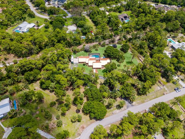 11001 SW Hawkview Circle, Stuart, FL 34997