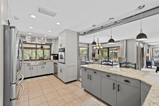 11001 SW Hawkview Circle, Stuart, FL 34997